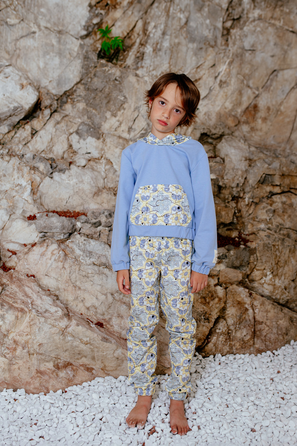 Children's patterned sweatshirt and trousers set